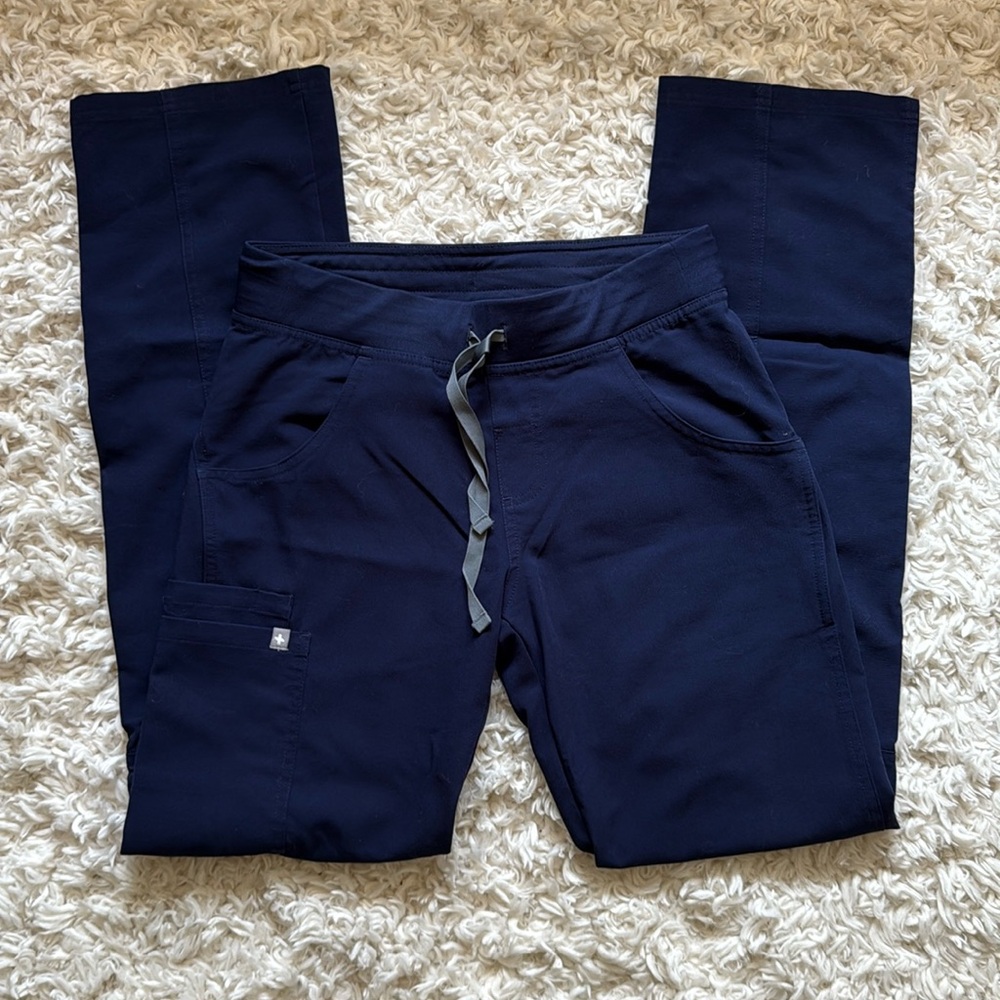 FIGS extra small/tall Kade scrub pant